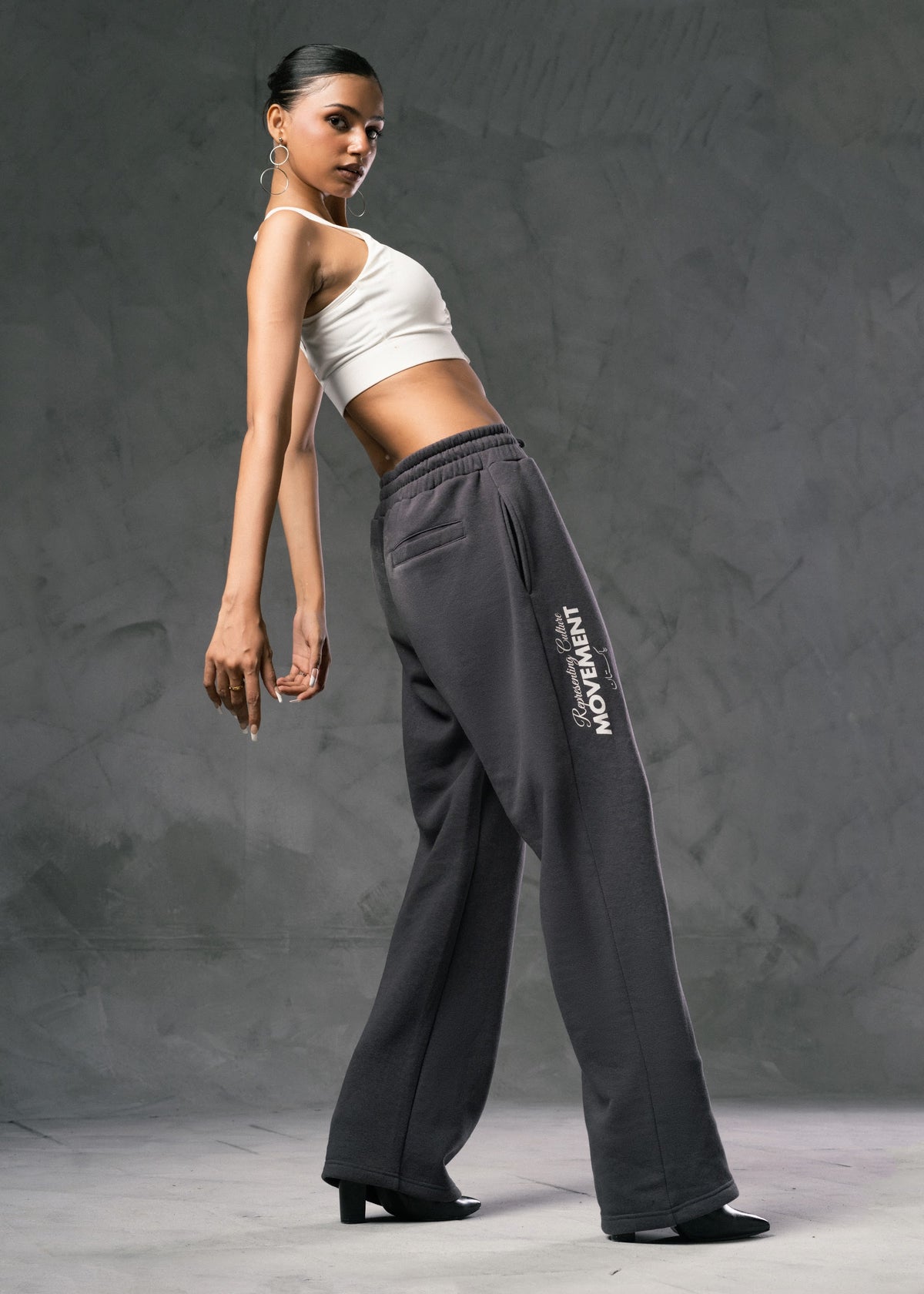 CORE ESSENTIAL SWEATPANTS CHARCOAL
