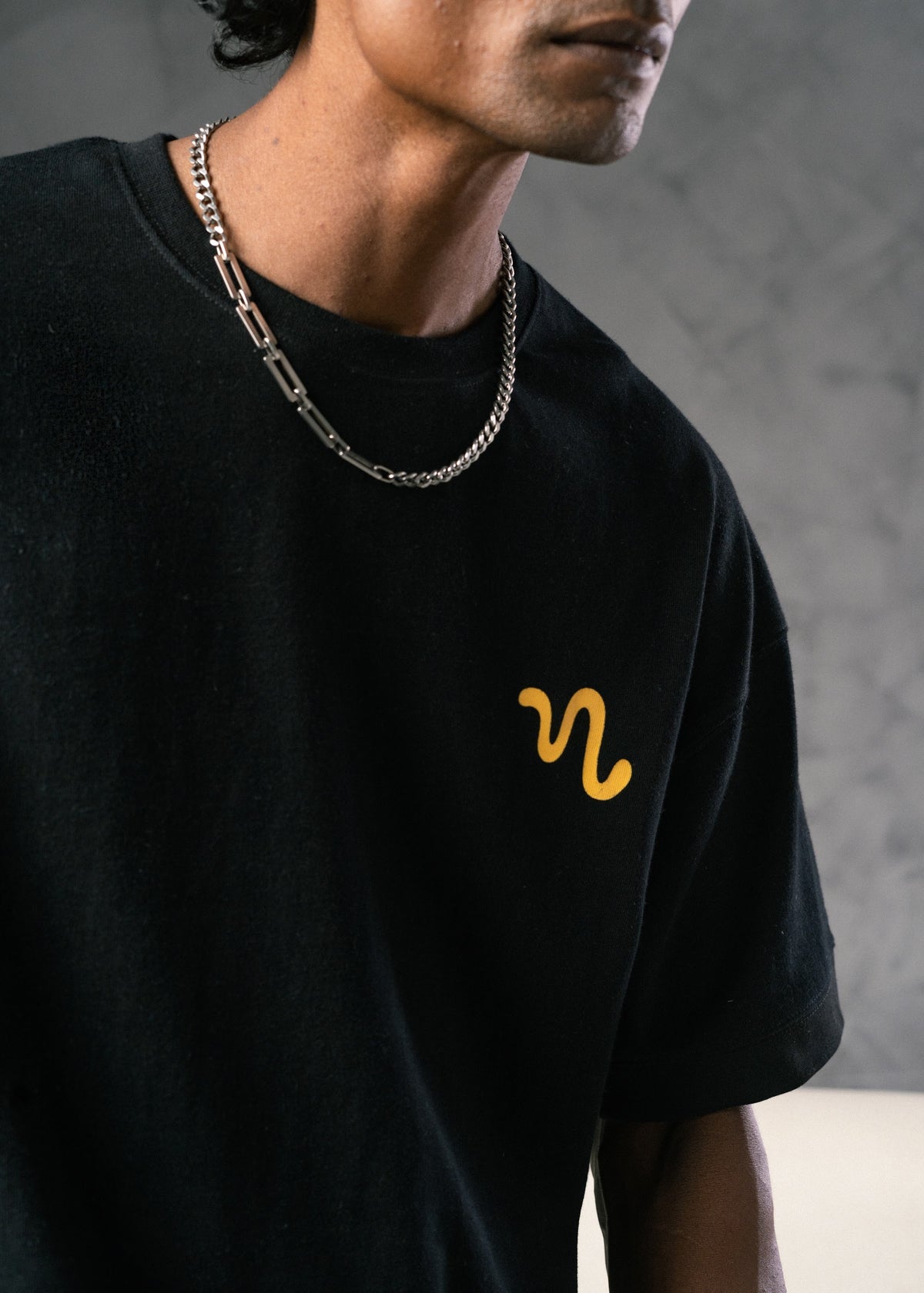 STANDARD CORE TEE BLACK