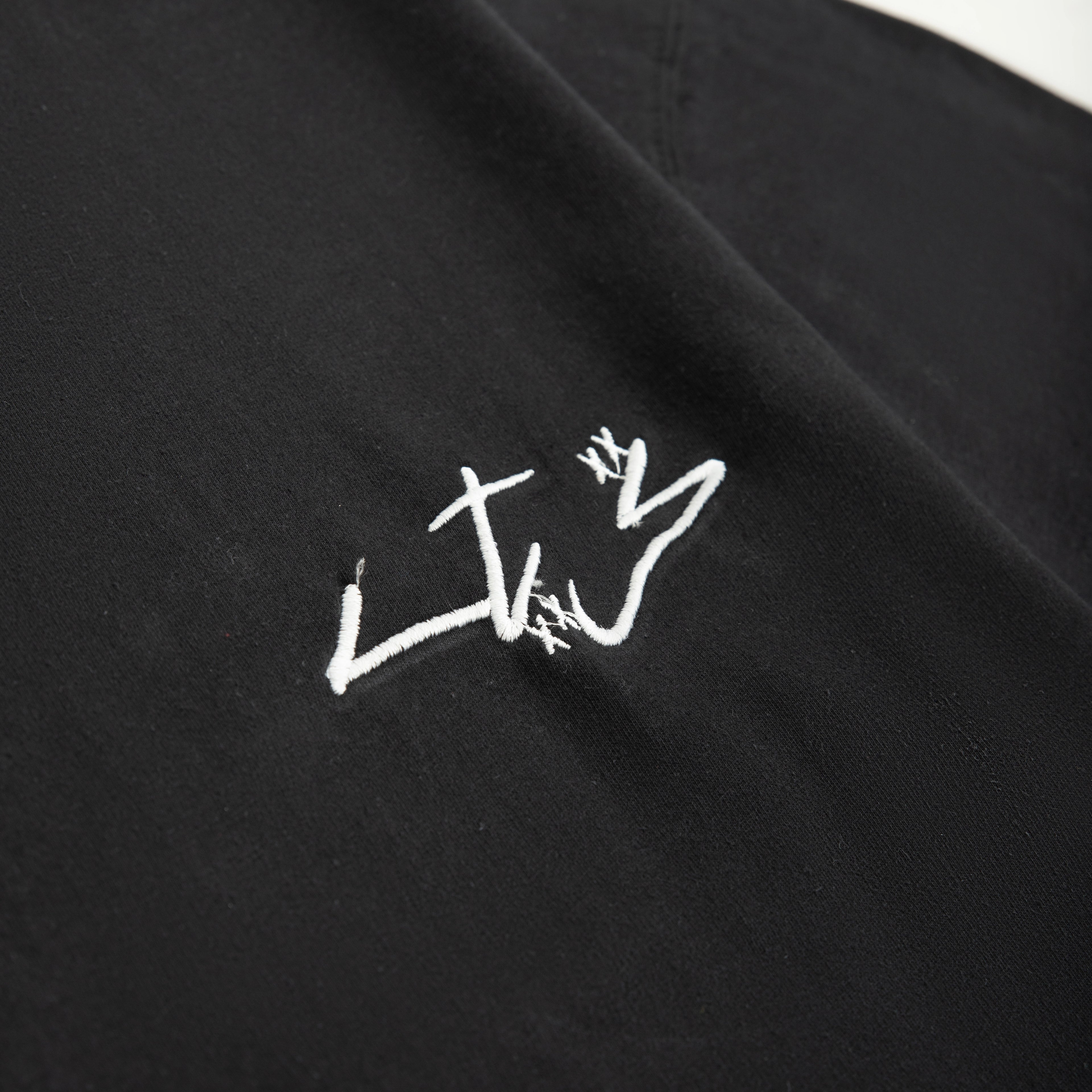 Noir Tee