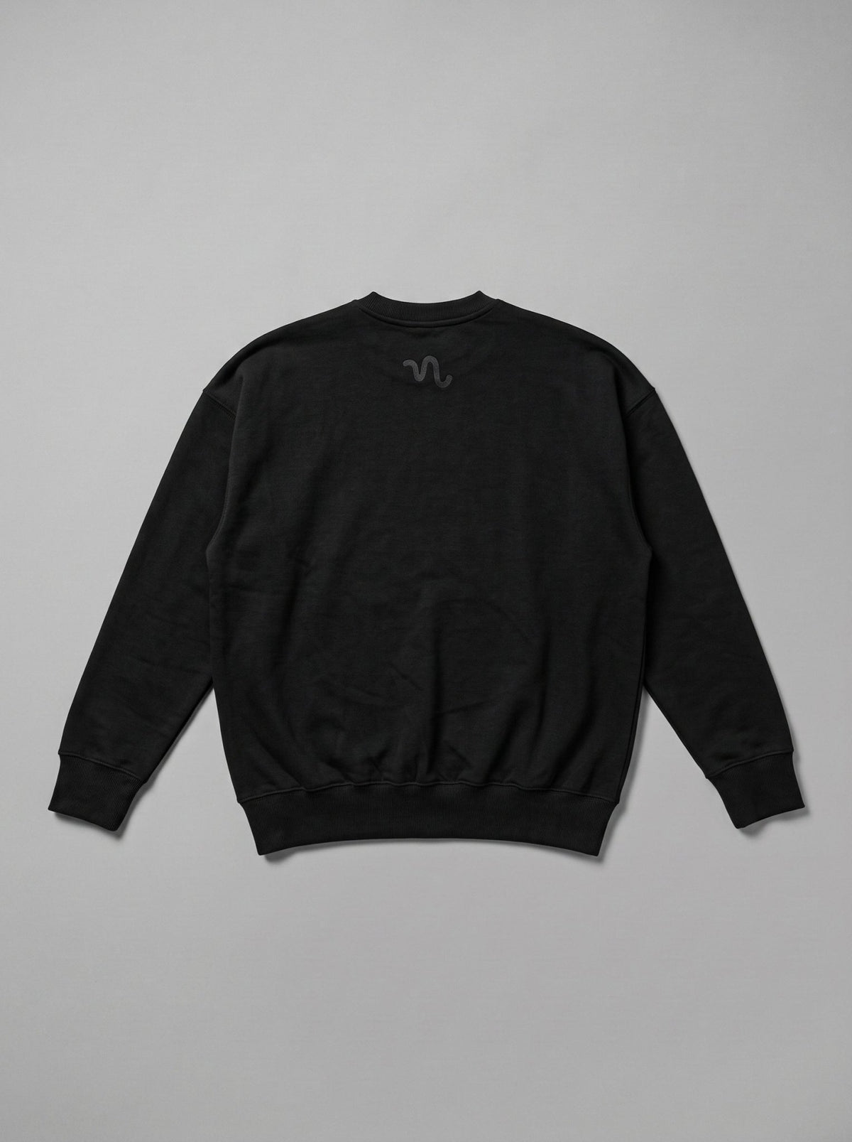 DC-009. ELVES SWEATSHIRT