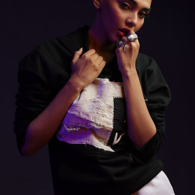 H-05: Angel hoodie Black - Movement Store